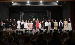 Minik piyanistler yıl sonu dinletisinde sahne aldı