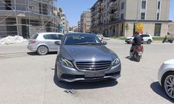 Motosiklet ile otomobil çarpıştı: 1 yaralı