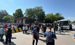 TBMM önünde Kılıçdaroğlu ve Özel destekçileri arasında gerginlik