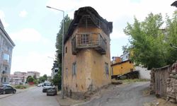 Titanik Sivas'a demir attı