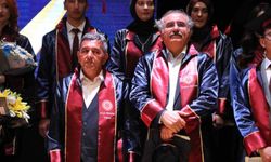 Yarım asrı devirdiler, cüppe giyip mezun oldular