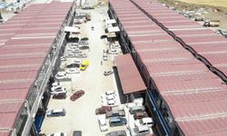 Yazın toz, kışın çamur çilesi esnafı bezdirdi: 'Burayı belediyenin yapması gerekiyor'