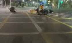 Batman'da Kavşakta Motosikletler Çarpıştı: 2 Yaralı