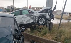 Eskişehir-Afyonkarahisar yolunda feci kaza: 2’si ağır 4 yaralı