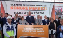 Bakan Ersoy: 'Bu merkezin Gazianteplilerin ticaret, kültür ve sanat hayatında ciddi etkisi olacağına inanıyorum'