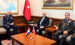 Bakan Güler, Hollanda Genelkurmay Başkanı Orgeneral Eichelsheim'i kabul etti