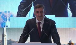 Cumhurbaşkanı Yardımcısı Yılmaz: 'Pakistan ile ikili ticaret hacmimizi yakın gelecekte 5 milyar dolara çıkarmayı hedefliyoruz'