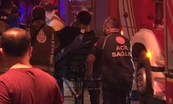 Fatih'te 4 katlı binada çıkan yangında bir itfaiye eri yaralandı