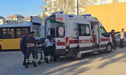 Gaziantep'te hafif ticari araç ile çarpışan motosikletli yaralandı