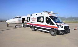 Hacda rahatsızlanan vatandaş ambulans uçakla Türkiye'ye getirildi