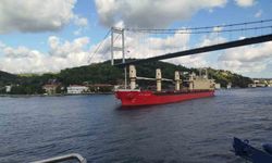 İstanbul Boğazı'nda gemi arızası nedeniyle trafik çift yönlü geçici olarak askıya alındı