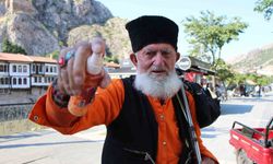 Kalpaklı asırlık çınar Amasya'nın son esansçısı