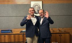 Kasapoğlu'ndan İzmirli sporcuya tebrik