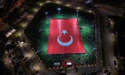 Kayseri'de dünyanın en büyük Türk bayrağı açıldı