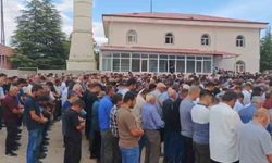 Malatya'da kazada hayatını kaybeden 3 kişilik aile toprağa verildi