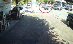 Otomobille çarpıştı, motosikletiyle birlikte metrelerce sürüklendi