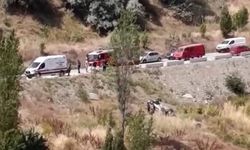 Şarampole yuvarlanan otomobilin sürücüsü yaralandı