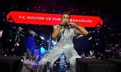 Sefo, festivalde müzikseverlere unutulmaz anlar yaşattı