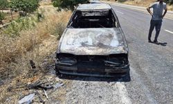 Seyir halindeki otomobil alev aldı