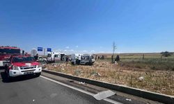 Tekirdağ'da kamyon ile otomobil çarpıştı: 2 ölü, 3 yaralı