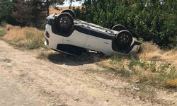 Tırın patlayan lastiğinden savrulan parçalar kazaya sebep oldu: 3'ü çocuk 8 yaralı