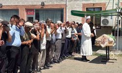 Trafik kazasında hayatını kaybeden çift son yolculuğuna uğurlandı