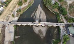 Tunca Nehri alarm veriyor: Sular çekildi, kirlilik gün yüzüne çıktı