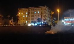 Mardin'de anız yangını paniği: Yerleşim yerlerine ulaşmadan söndürüldü