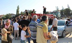 Amasyalı genç çiftçi bu yıl mutluluktan 6 ton patatesi ücretsiz dağıttı