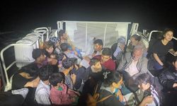 Ayvacık açıklarında 37 kaçak göçmen ve 2 organizatör yakalandı