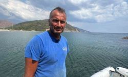 Balıkçı teknesini yangın ekiplerinin ulaşımı için seferber etti