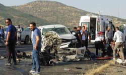 Batman'da pikap ile hafif ticari araç çarpıştı: 7 yaralı
