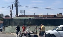 Bir anda hızlanan at arabası hafif ticari araçla çarpıştı: 2 yaralı