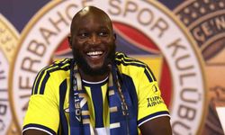 Fenerbahçe'de Romelu Lukaku için imza töreni düzenlendi