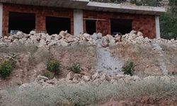 Gercüş'te iskeleden düşen taş ustası ağır yaralandı