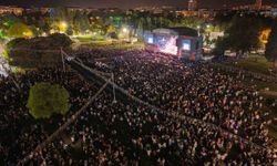İEF'de Çim Konserleri rüzgarı esecek