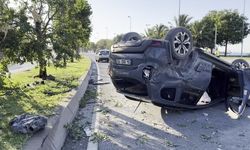 Kartal'da direksiyon hakimiyetini kaybeden otomobil takla attı: 1 yaralı