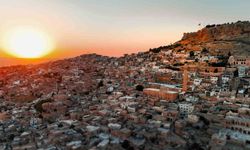 Mardin'in tarihi mekanları izleyenleri kendinden geçirdi
