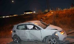 Nevşehir'de lastiği patlayan otomobil takla attı: 2 yaralı