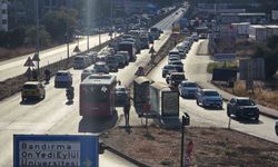 Bandırma'da trafik yoğunluğu sürücülere zor anlar yaşatıyor