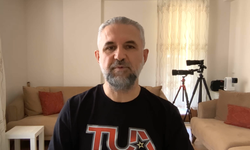 Beyaz önlükten teleskoba uzanan gökyüzü tutkusu