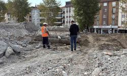 Çorum'da yıkım çalışması sırasında insan kafatası ve kemikler bulundu