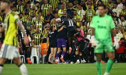 Derbide kazanan Beşiktaş puanını 9'a çıkardı