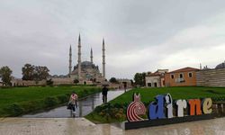 Edirne'de serin ve yağışlı hava etkisini gösterdi