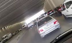 Etimesgut'ta 5 aracın karıştığı zincirleme kaza meydana geldi