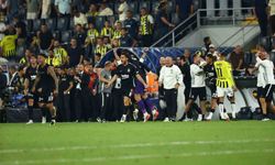 Fenerbahçe, ligde 2 maç sonra Beşiktaş'a kaybetti