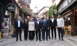 Fuat Oktay, Ulus'ta vatandaş ve esnafla bir araya geldi