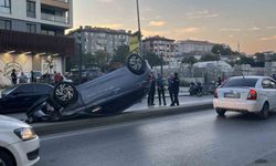 Güngören'de kaza yapan aracın takla attığı anlar kamerada