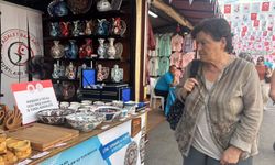 Hükümlü ve tutukluların ürettiği yüzlerce ürün fuarda vatandaşlarla buluştu.