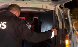 Kaçmak için her yolu deneyen alkollü sürücü yakayı ele verdi... O anlar kamerada